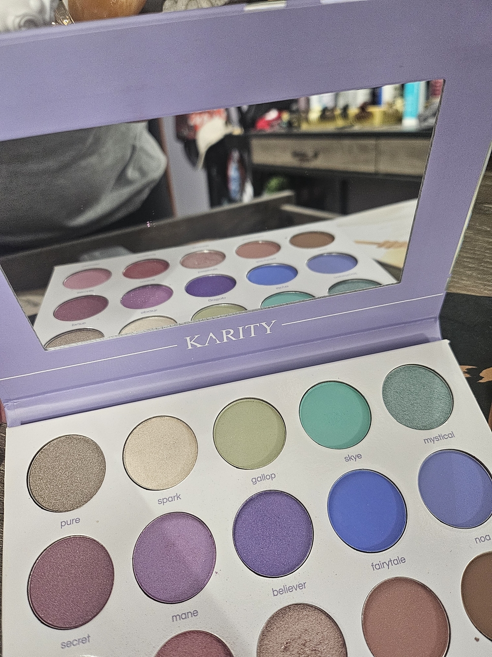 Unicorn Dreams Pastel Eyeshadow Palette - Lavender - Picture 3 of 4